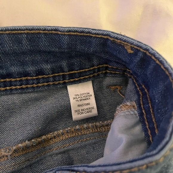 EST 1947 Denim bell bottoms stretchy jeans with heart patch. High waist - Picture 11 of 12